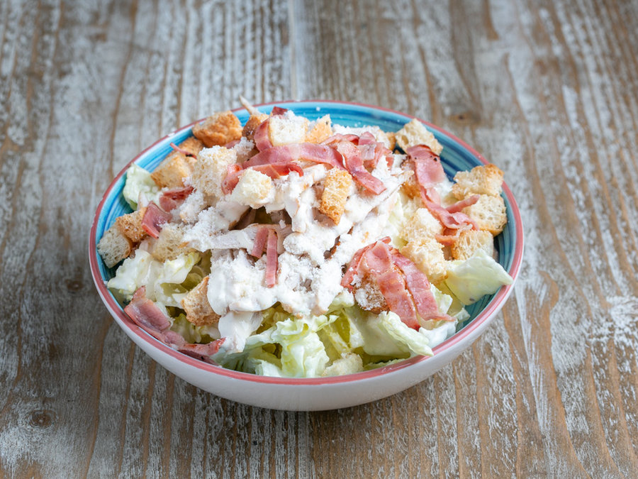 Caesar Salad bei Tiki Beach Mallorca
