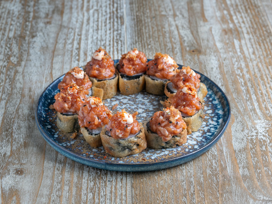 Dragon Sushi Roll — Nikkei Fusion bei Tiki Beach Mallorca